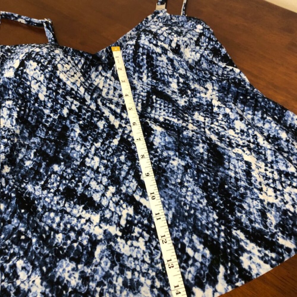 Women’s Black and Blue Tankini Swim Top Size M Pre-Owned. - Picture 12 of 14